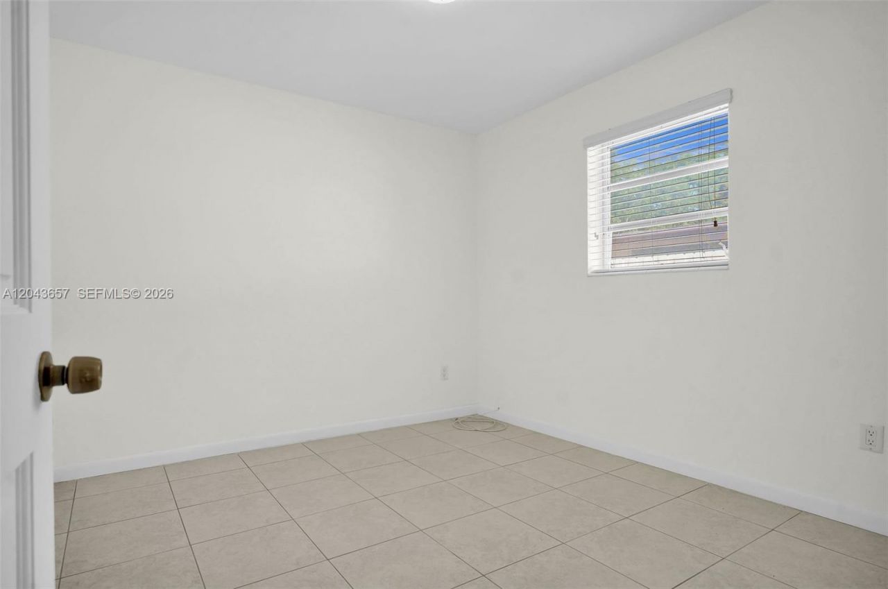 14375 Lake Candlewood Ct , Miami Lakes, FL 33014 Photo