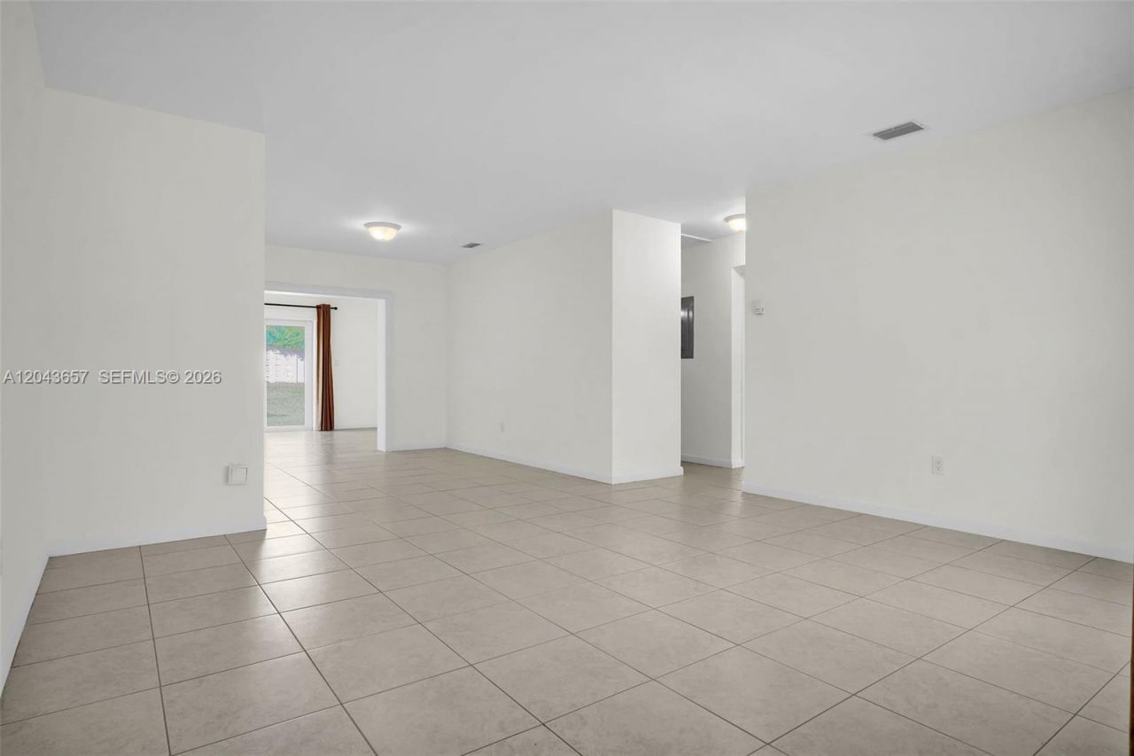 14375 Lake Candlewood Ct , Miami Lakes, FL 33014 Photo