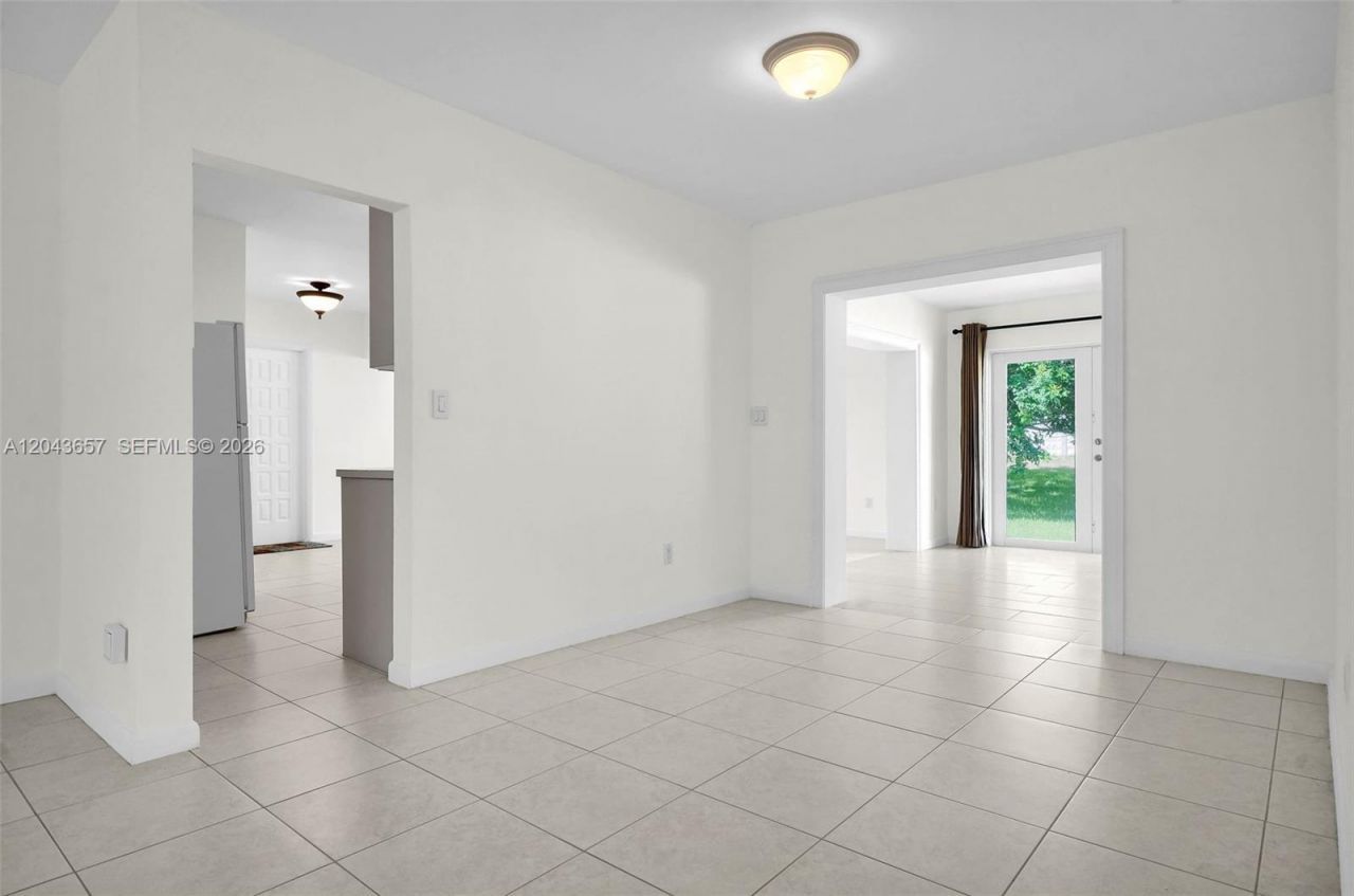14375 Lake Candlewood Ct , Miami Lakes, FL 33014 Photo