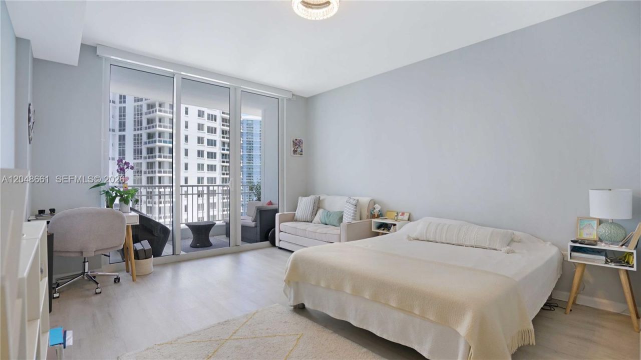801 Brickell Key Blvd , Unit 2210, Miami, FL 33131 Photo