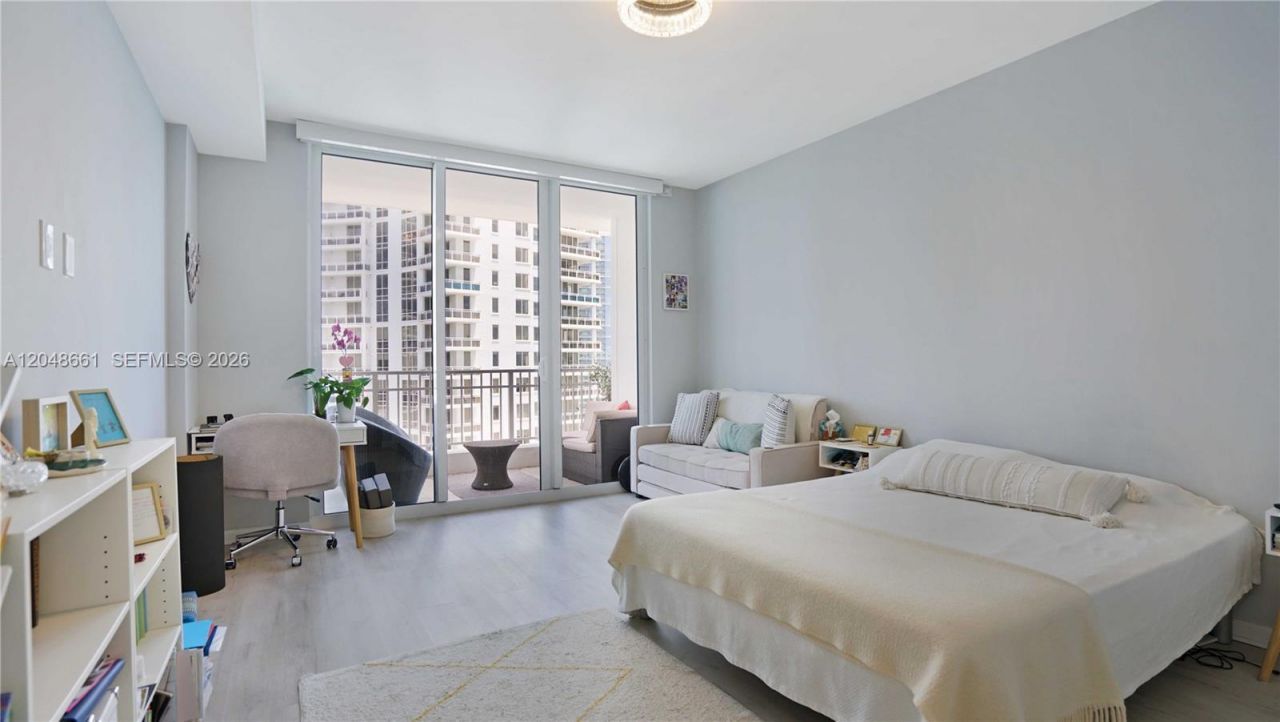 801 Brickell Key Blvd , Unit 2210, Miami, FL 33131 Photo