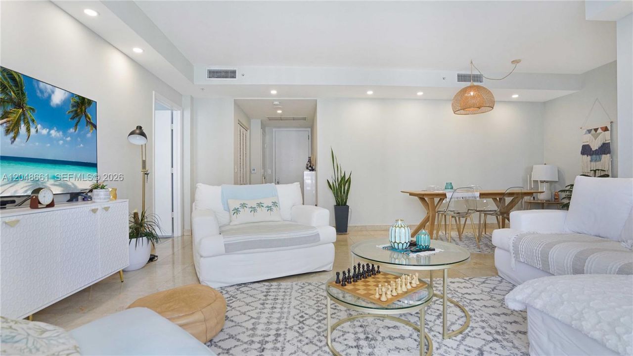 801 Brickell Key Blvd , Unit 2210, Miami, FL 33131 Photo