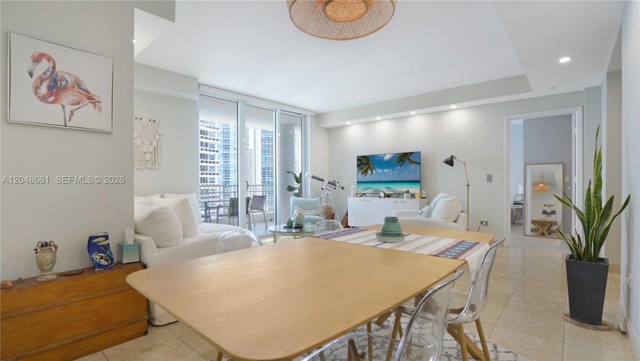 801 Brickell Key Blvd , Unit 2210, Miami, FL 33131 Photo