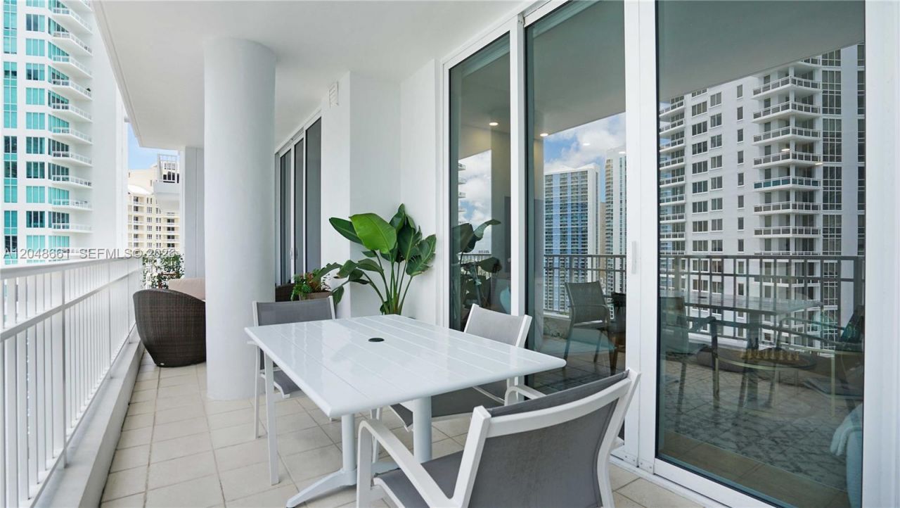801 Brickell Key Blvd , Unit 2210, Miami, FL 33131 Photo