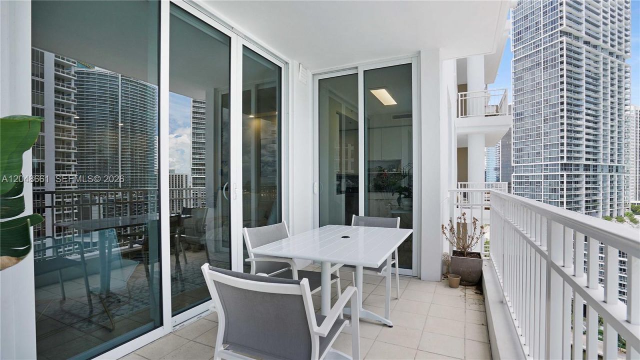 801 Brickell Key Blvd , Unit 2210, Miami, FL 33131 Photo