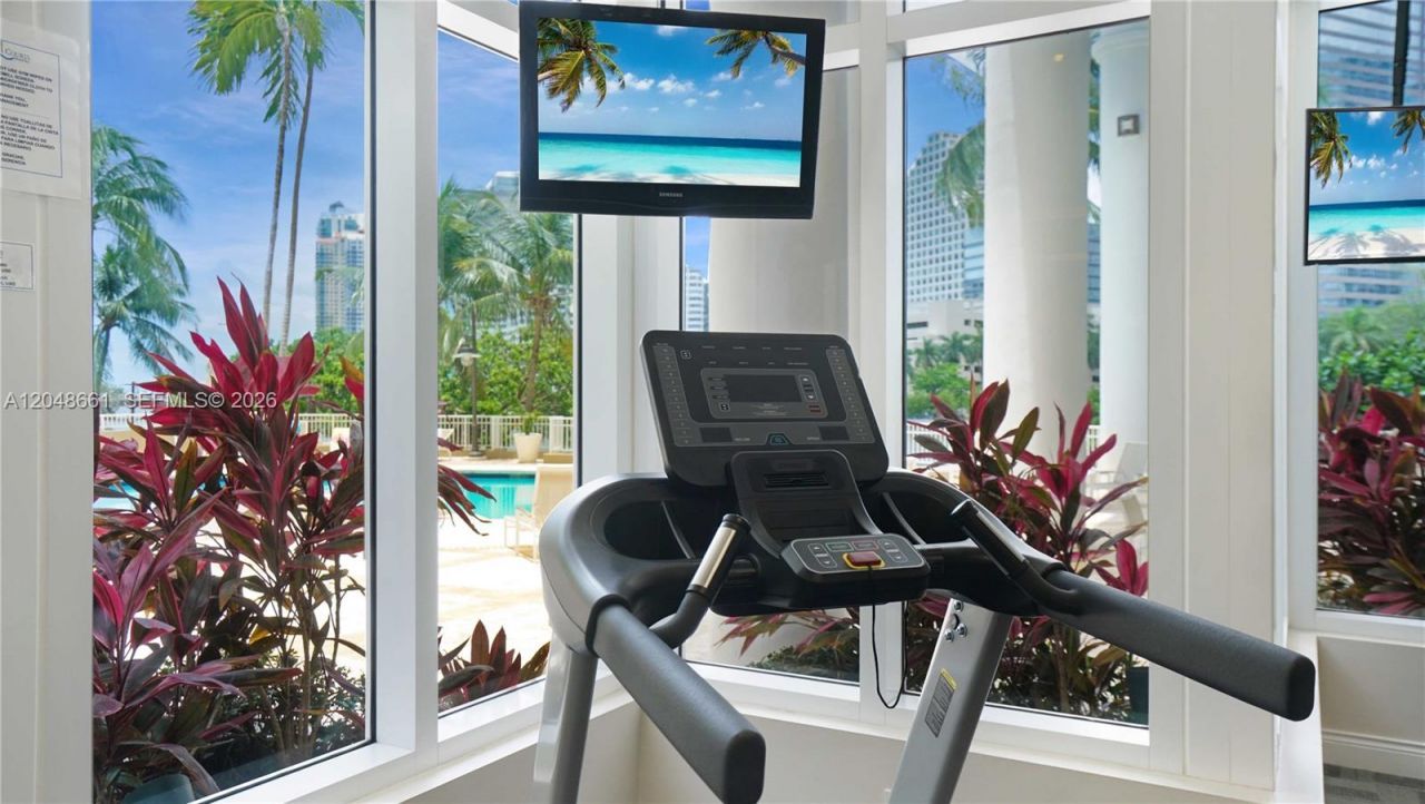 801 Brickell Key Blvd , Unit 2210, Miami, FL 33131 Photo