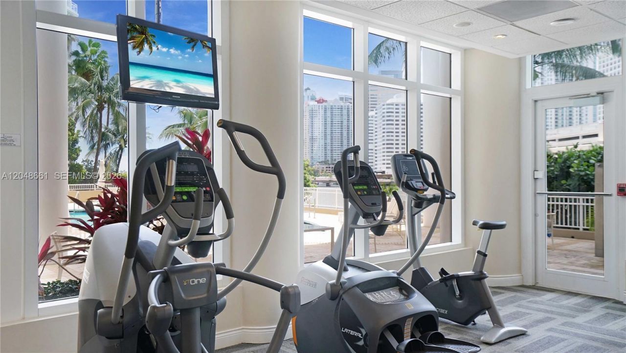 801 Brickell Key Blvd , Unit 2210, Miami, FL 33131 Photo