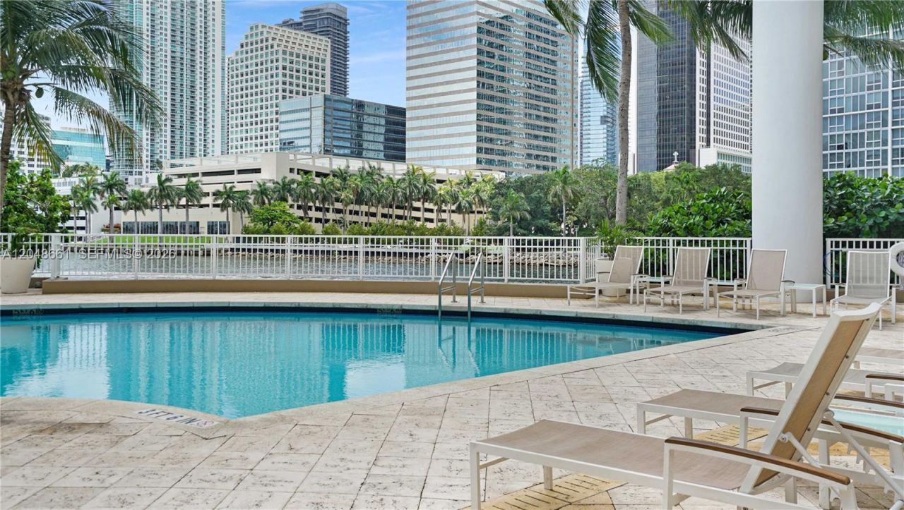 801 Brickell Key Blvd , Unit 2210, Miami, FL 33131 Photo