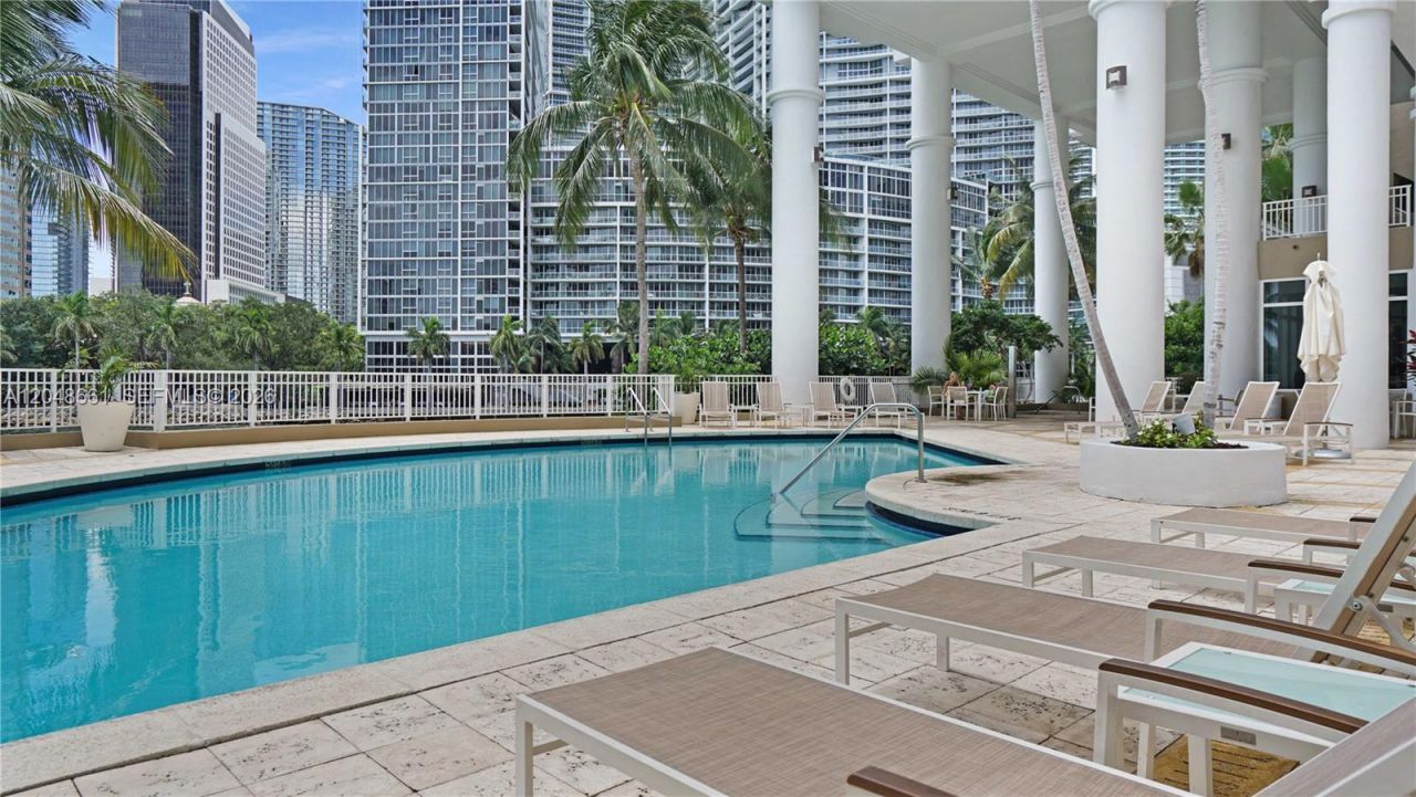 801 Brickell Key Blvd , Unit 2210, Miami, FL 33131 Photo