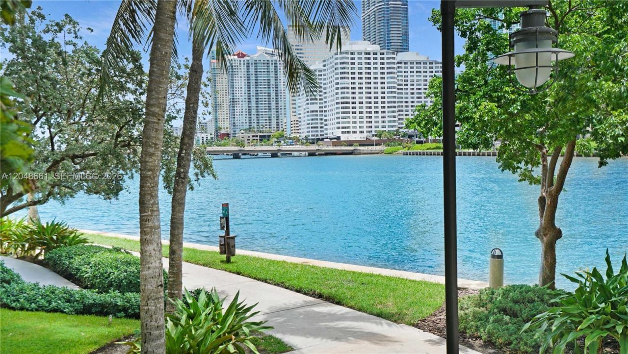 801 Brickell Key Blvd , Unit 2210, Miami, FL 33131 Photo