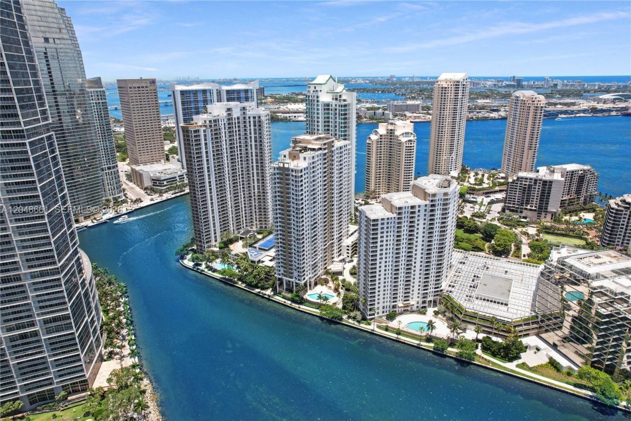 801 Brickell Key Blvd , Unit 2210, Miami, FL 33131 Photo