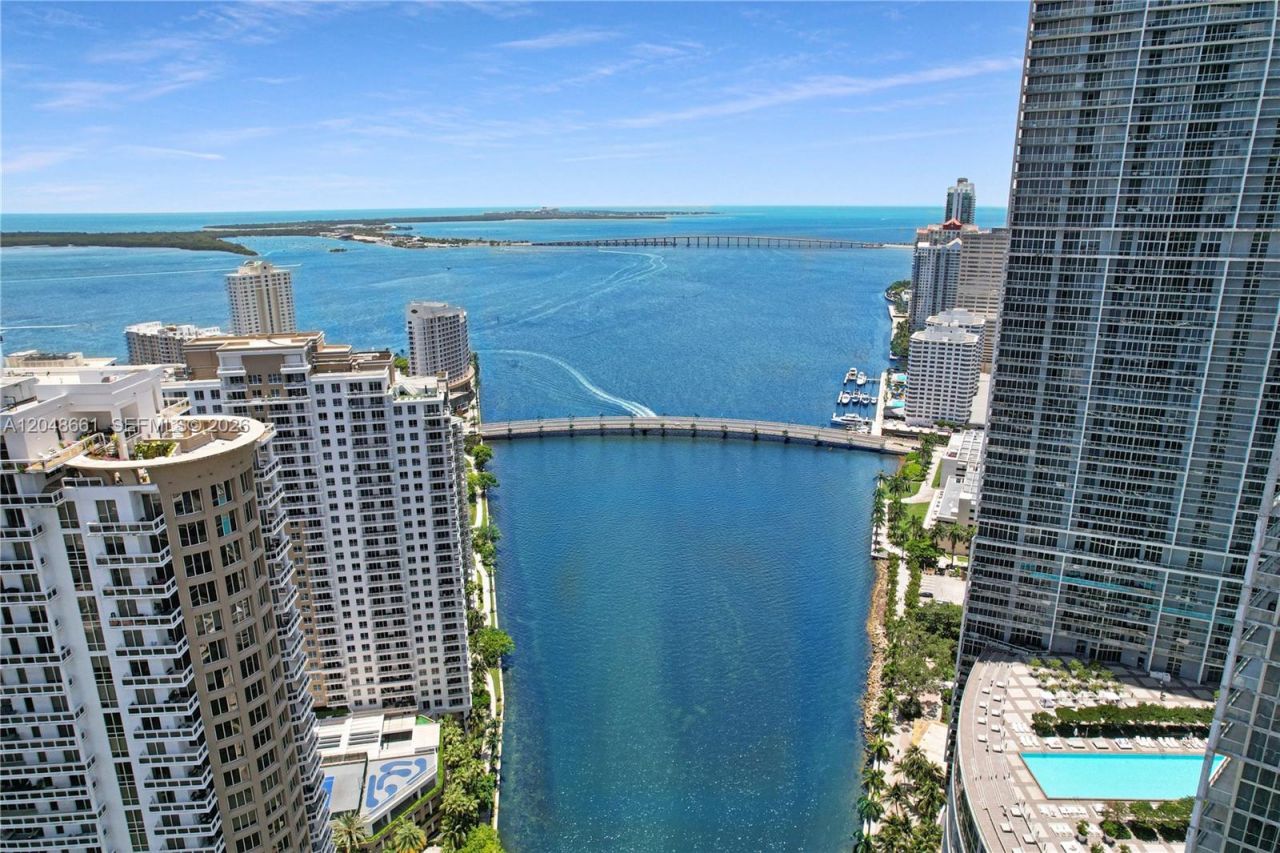801 Brickell Key Blvd , Unit 2210, Miami, FL 33131 Photo