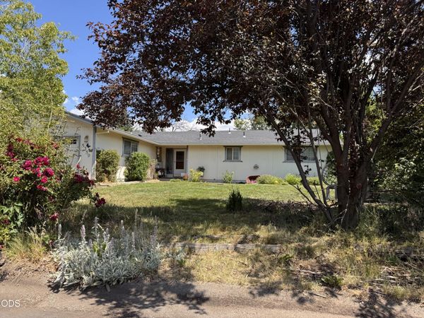 5359 Eastwood Drive, Klamath Falls, OR 97603