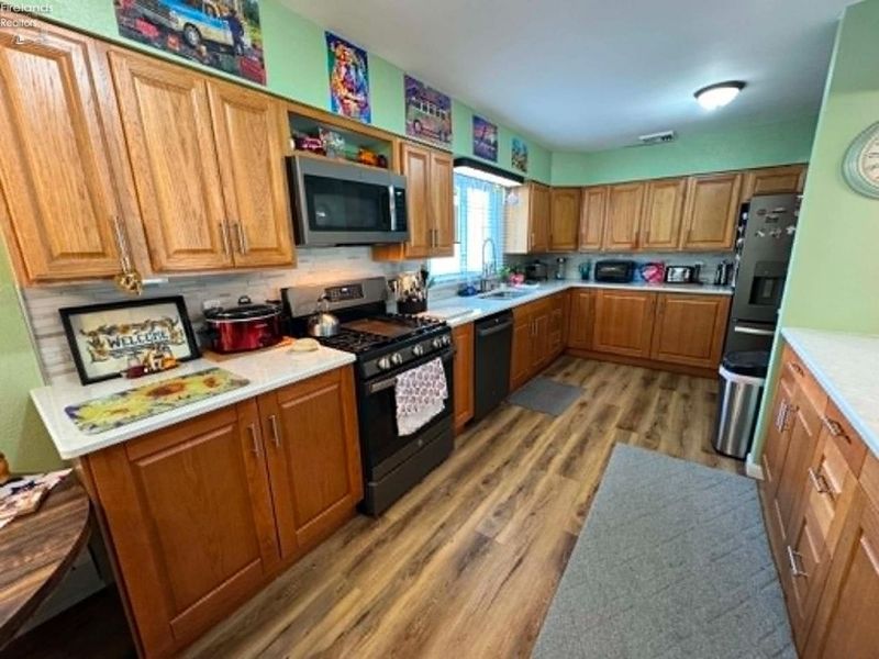 110 Lakeland Drive, Sandusky, OH 44870 Photo 10