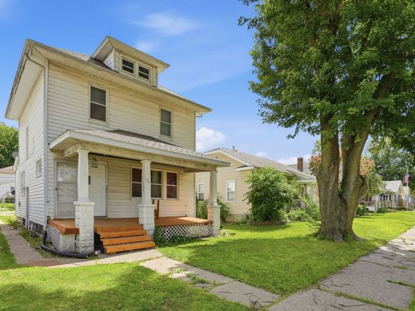 174 16th Avenue , East Moline, IL 61244