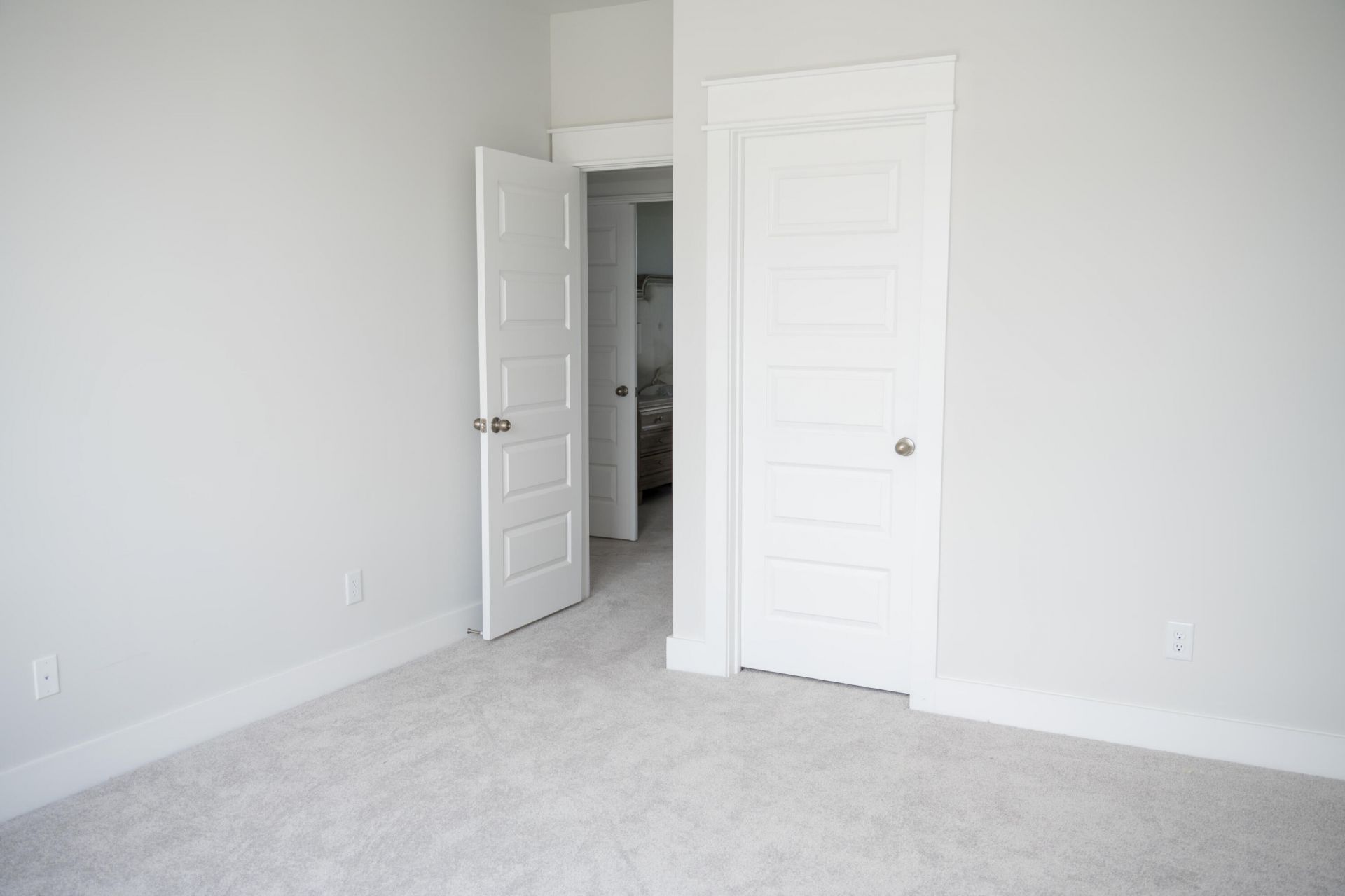 134 E Morton Street Photo 28