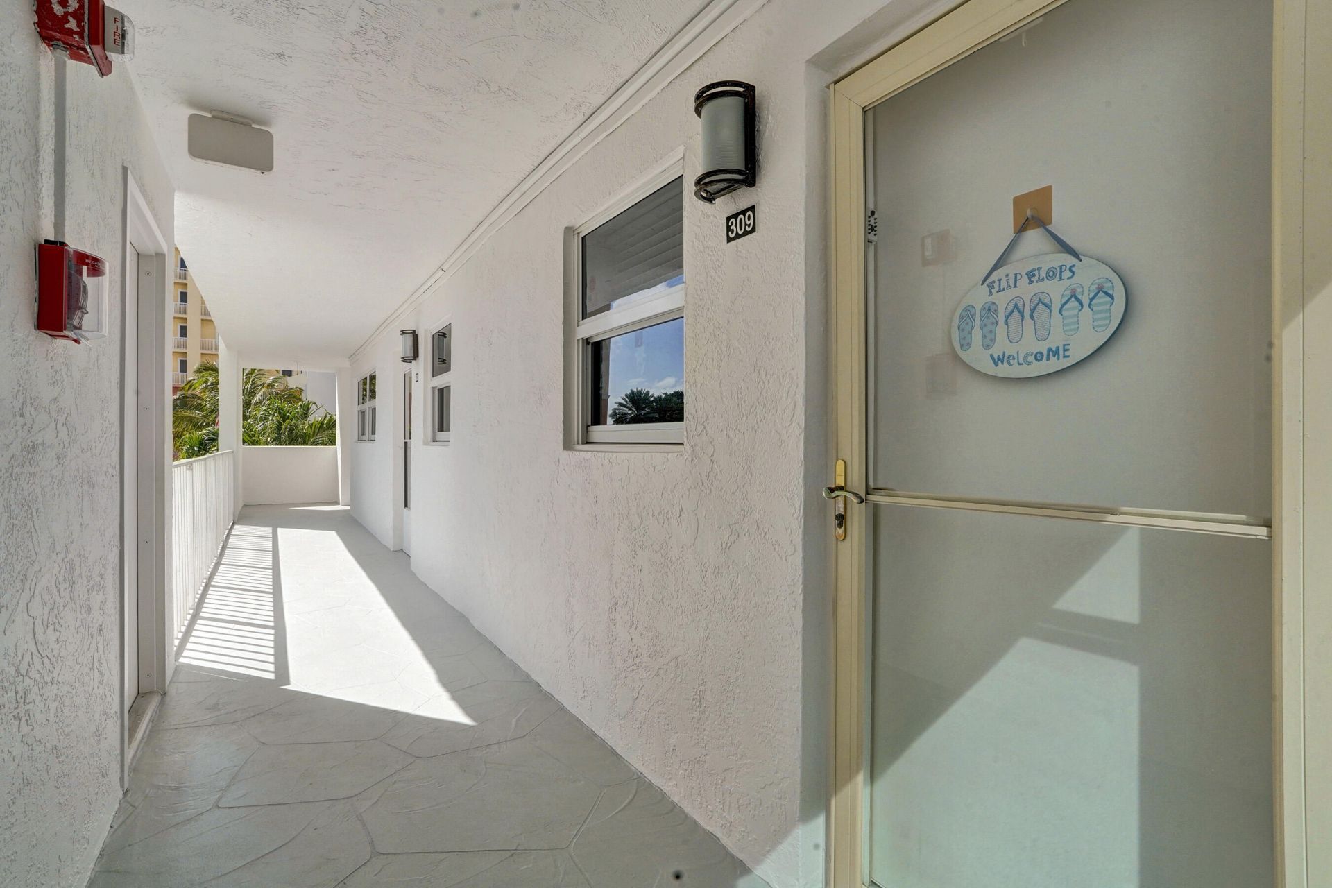 1391 S Ocean Boulevard, Pompano Beach, FL 33062 Photo