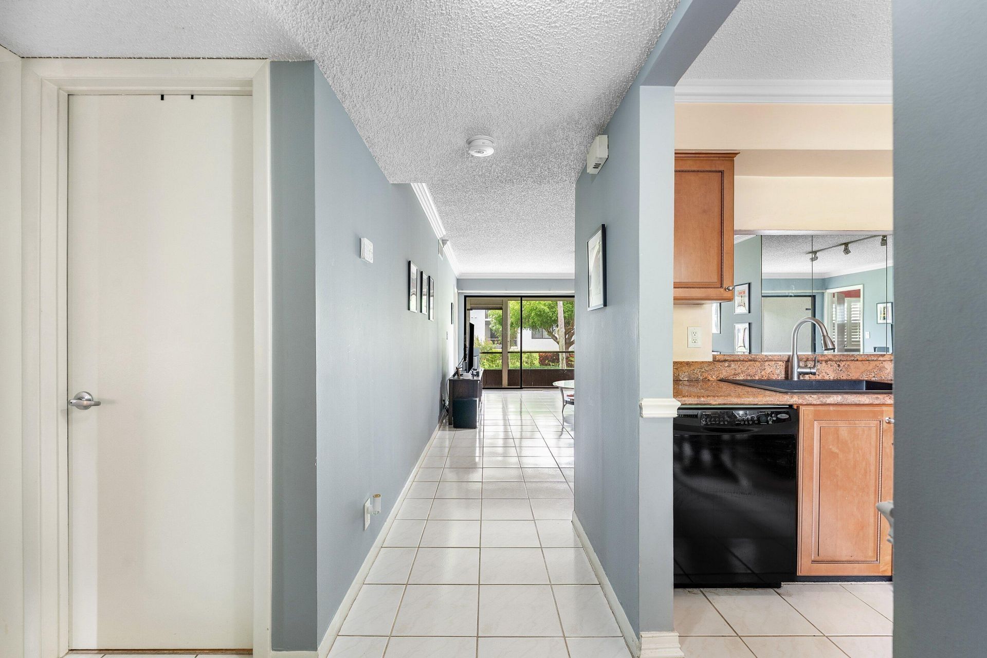 105 Tropic Isle Drive, Unit Apt 22d, Delray Beach, FL 33483 Photo
