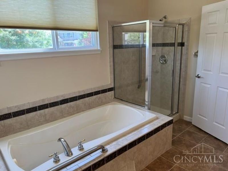 1218 Traditions Turn, Batavia Twp, OH 45103 Photo 6