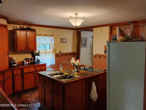 2025 Hendrix Road, Coffeeville, MS 38922