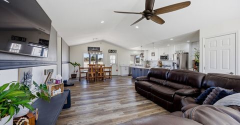 185 Leo Drive, Sparks, NV 89441 Photo