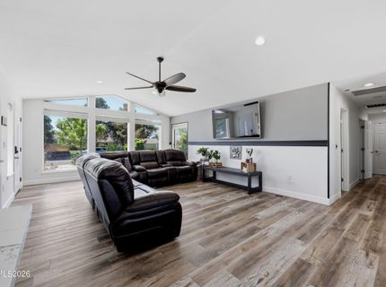 185 Leo Drive, Sparks, NV 89441 Photo