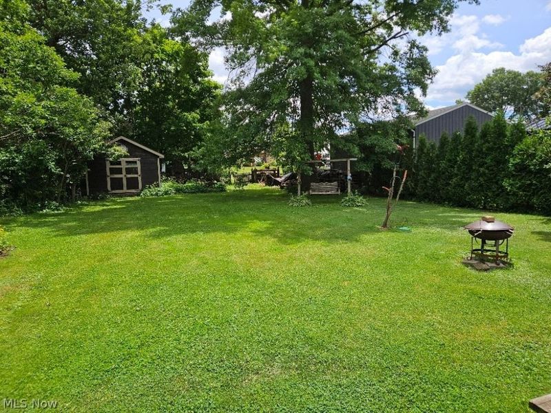 450 N Wood Street, East Canton, OH 44730 Photo 4