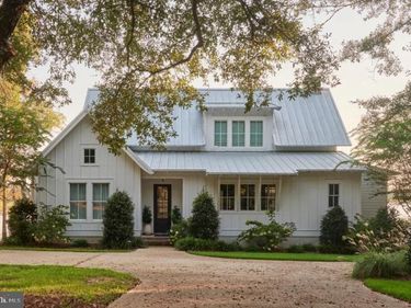 CREST HILL ROAD, HUME, VA 22639