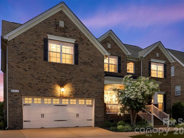 422 Deer Brush Lane , Waxhaw, NC 28173
