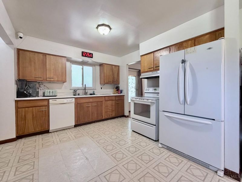10277 Cheltenham Drive, Cincinnati, OH 45231 Photo 4