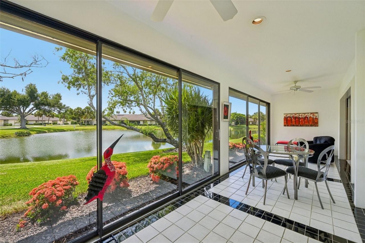 3646 Gleneagle Drive, Unit 10B, Sarasota, FL 34238 Photo