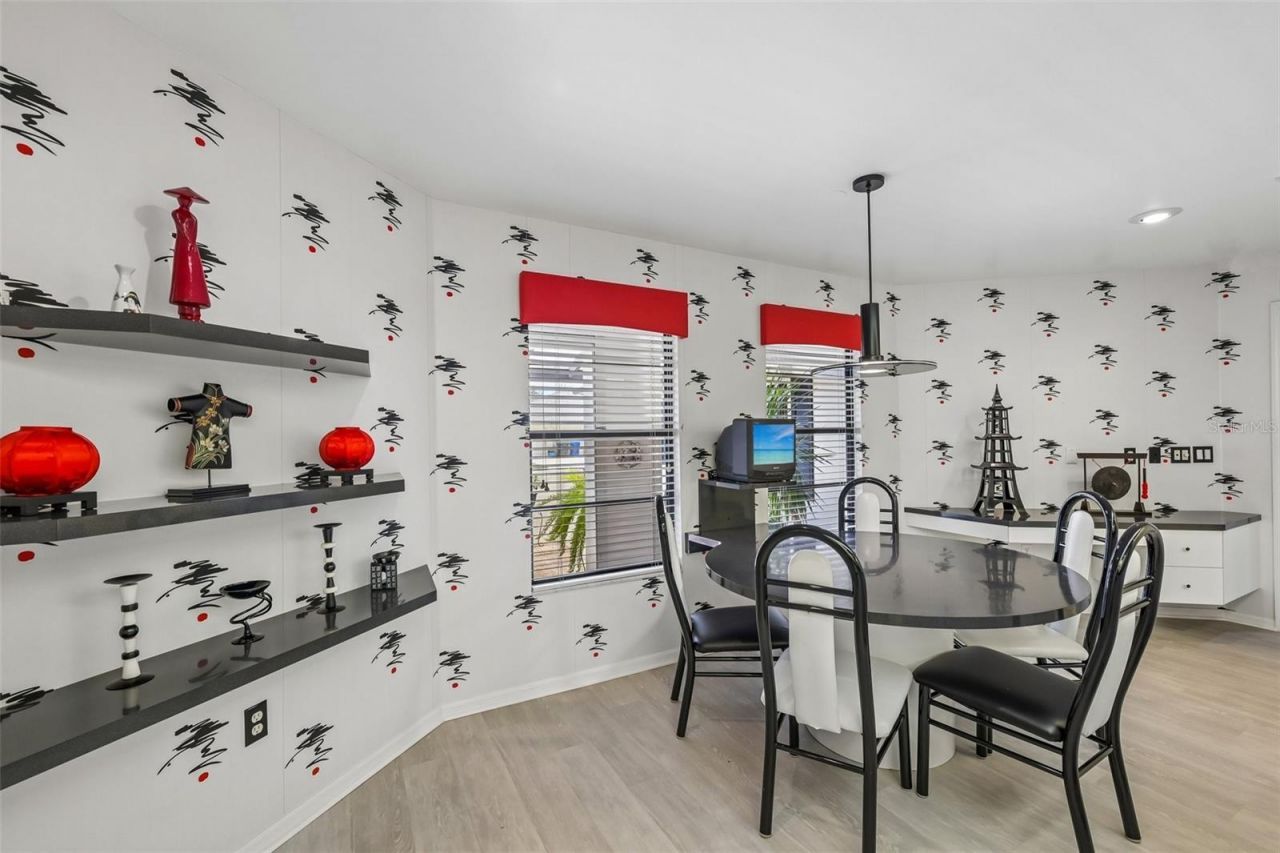3646 Gleneagle Drive, Unit 10B, Sarasota, FL 34238 Photo