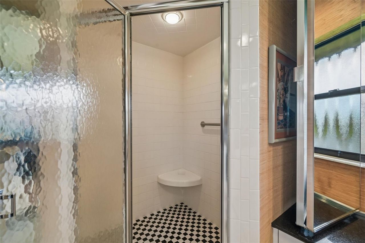 3646 Gleneagle Drive, Unit 10B, Sarasota, FL 34238 Photo