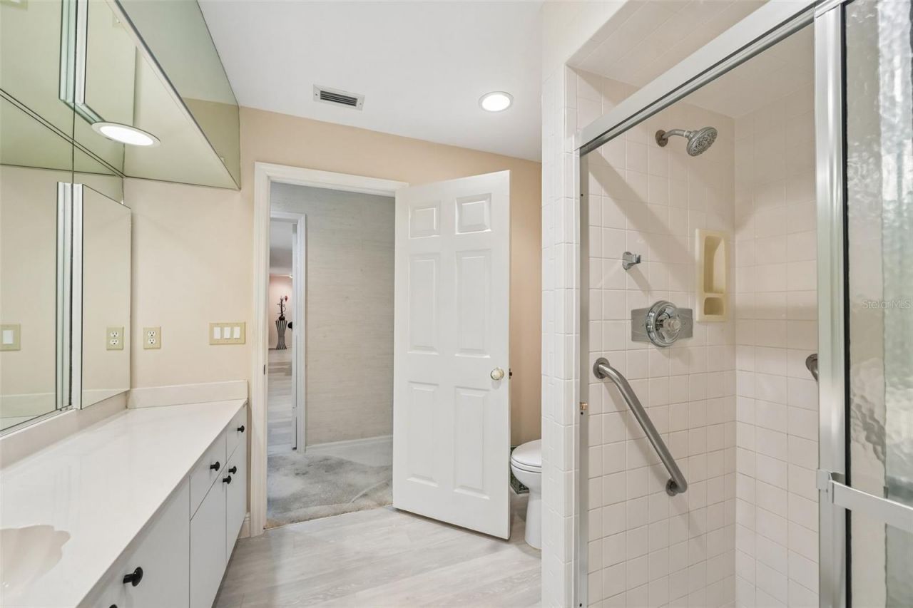 3646 Gleneagle Drive, Unit 10B, Sarasota, FL 34238 Photo