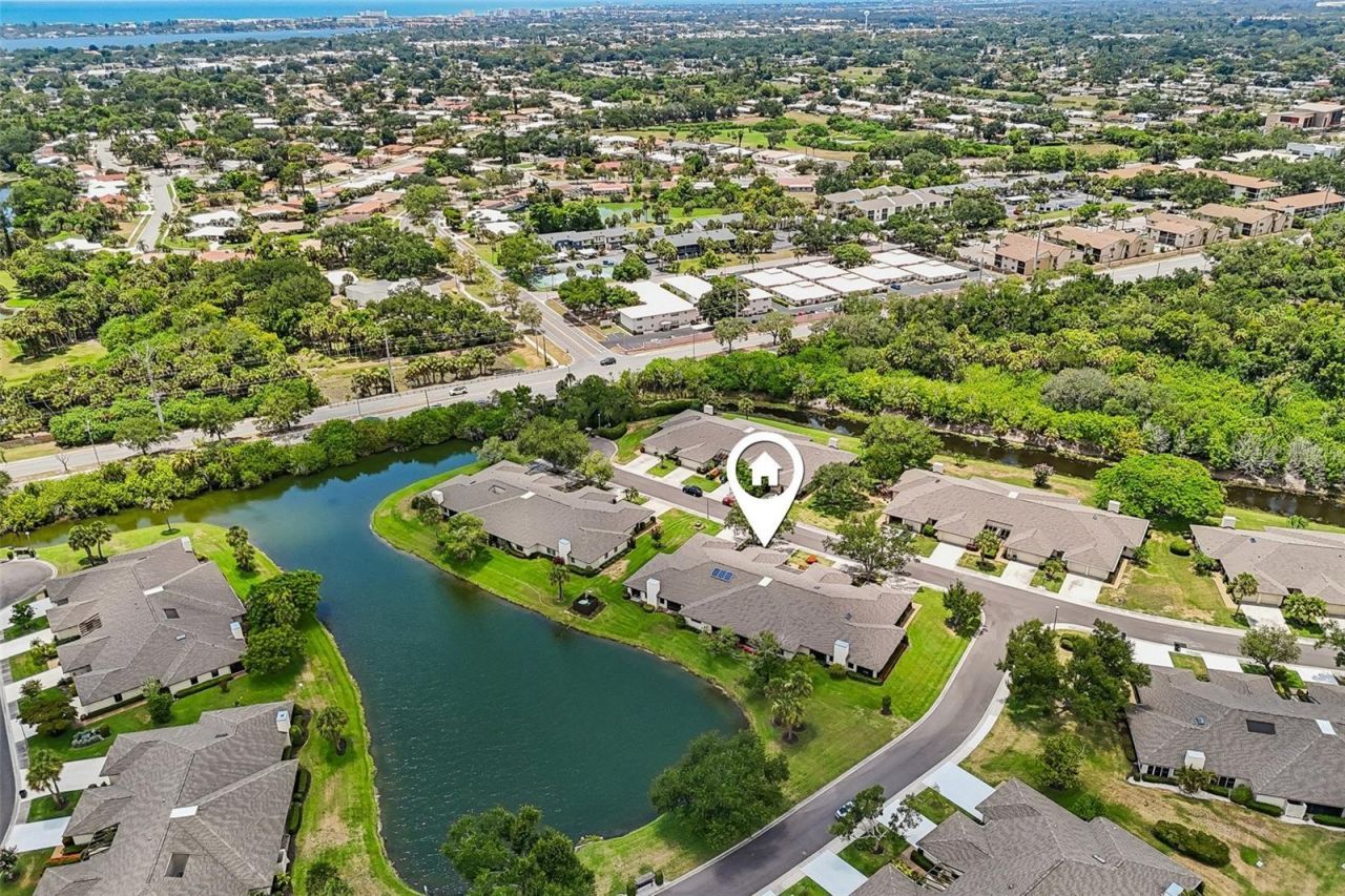 3646 Gleneagle Drive, Unit 10B, Sarasota, FL 34238 Photo