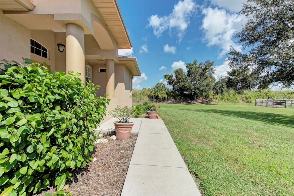6930 69th Street E, Palmetto, FL 34221 Photo