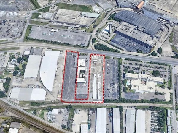 1025 AIRLINE Drive , Kenner, LA 70062