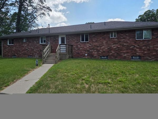 3955 Whitehouse Spencer Road, Swanton, OH 43558