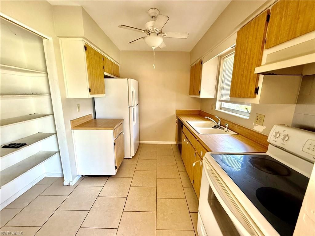 406 Parkside St, Lehigh Acres, FL 33936 Photo