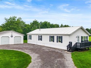 4221 Bennett Road, Cazenovia, NY 13035