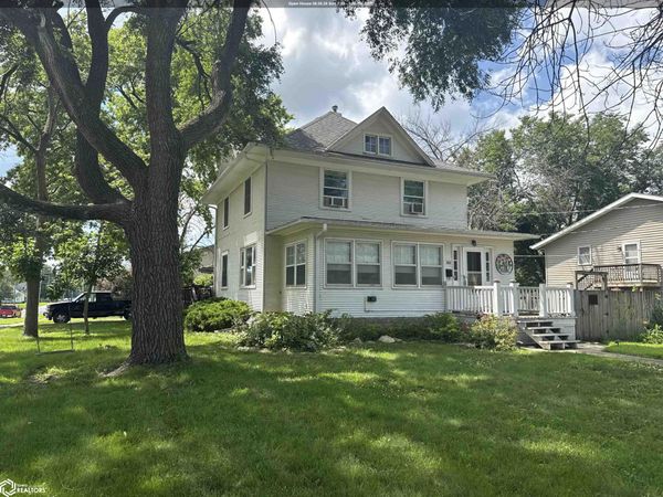 302 8th Street N, Humboldt, IA 50548