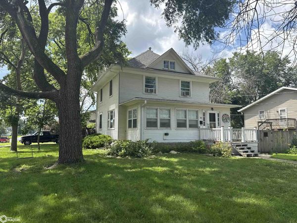 302 8th Street N, Humboldt, IA 50548