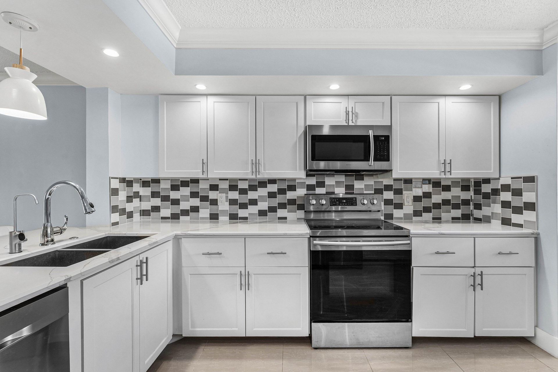 12926 Briarlake Drive, Unit 201, Palm Beach Gardens, FL 33418 Photo