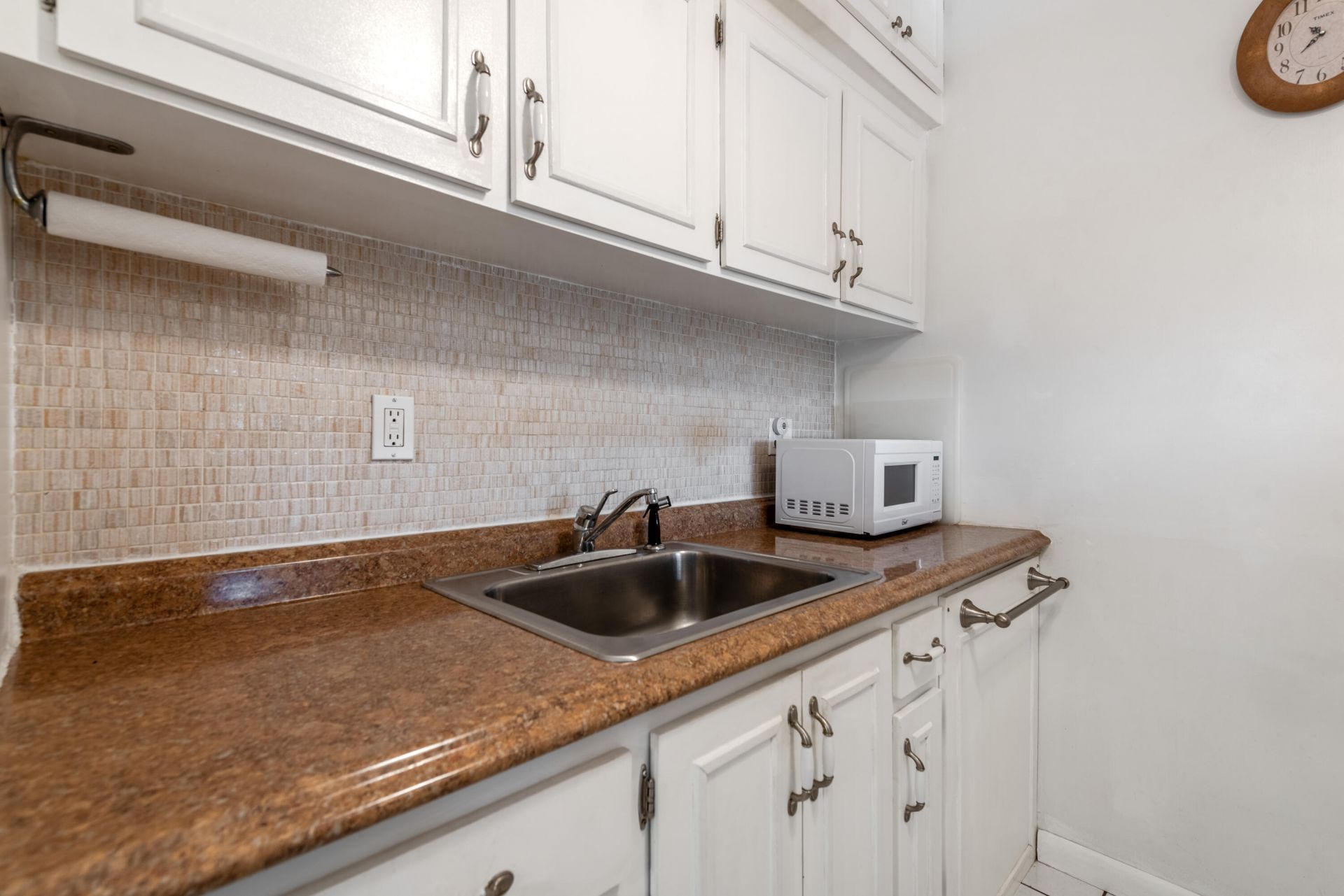 925 SW 11th Avenue, Unit 3j, Hallandale, FL 33009 Photo