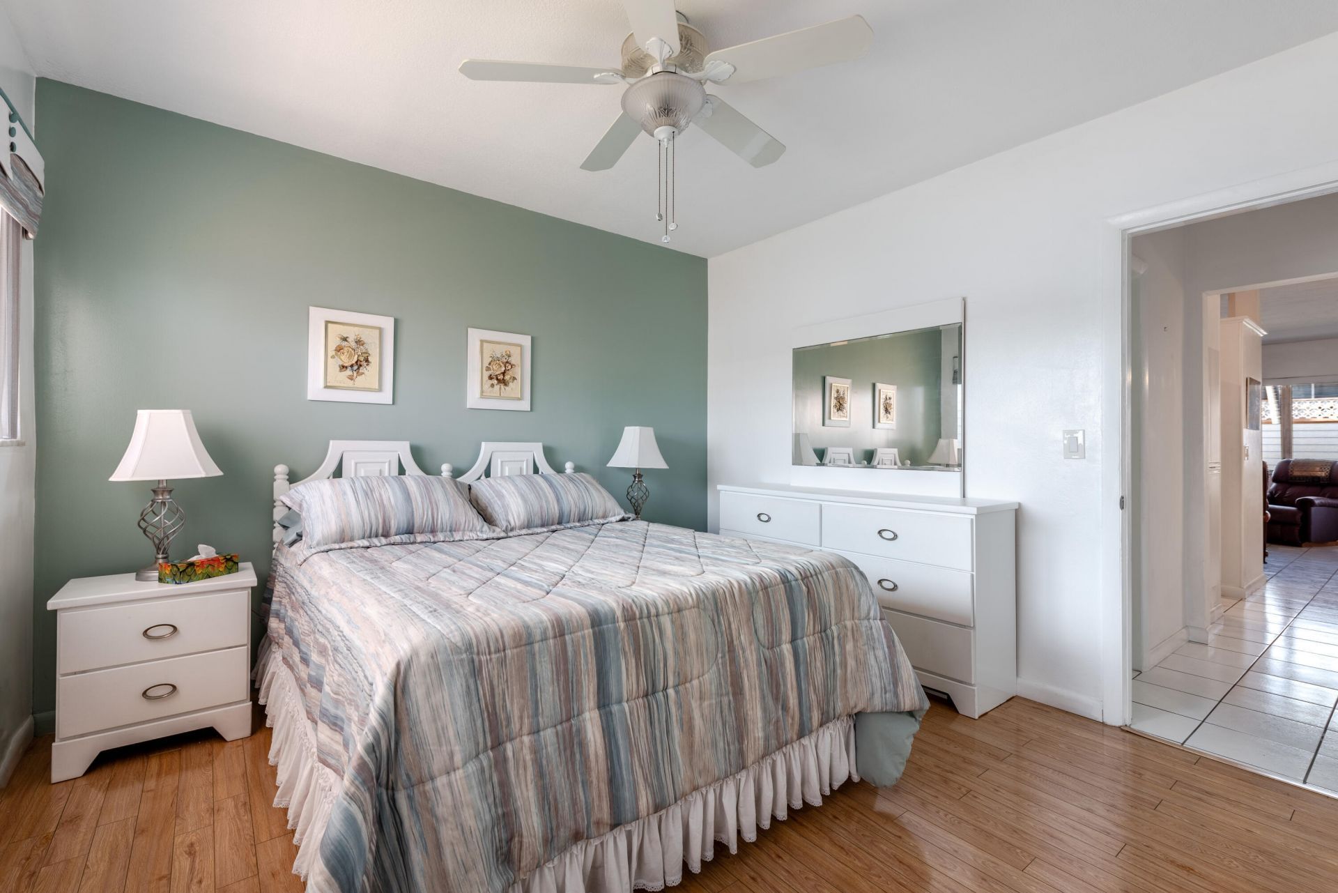 925 SW 11th Avenue, Unit 3j, Hallandale, FL 33009 Photo