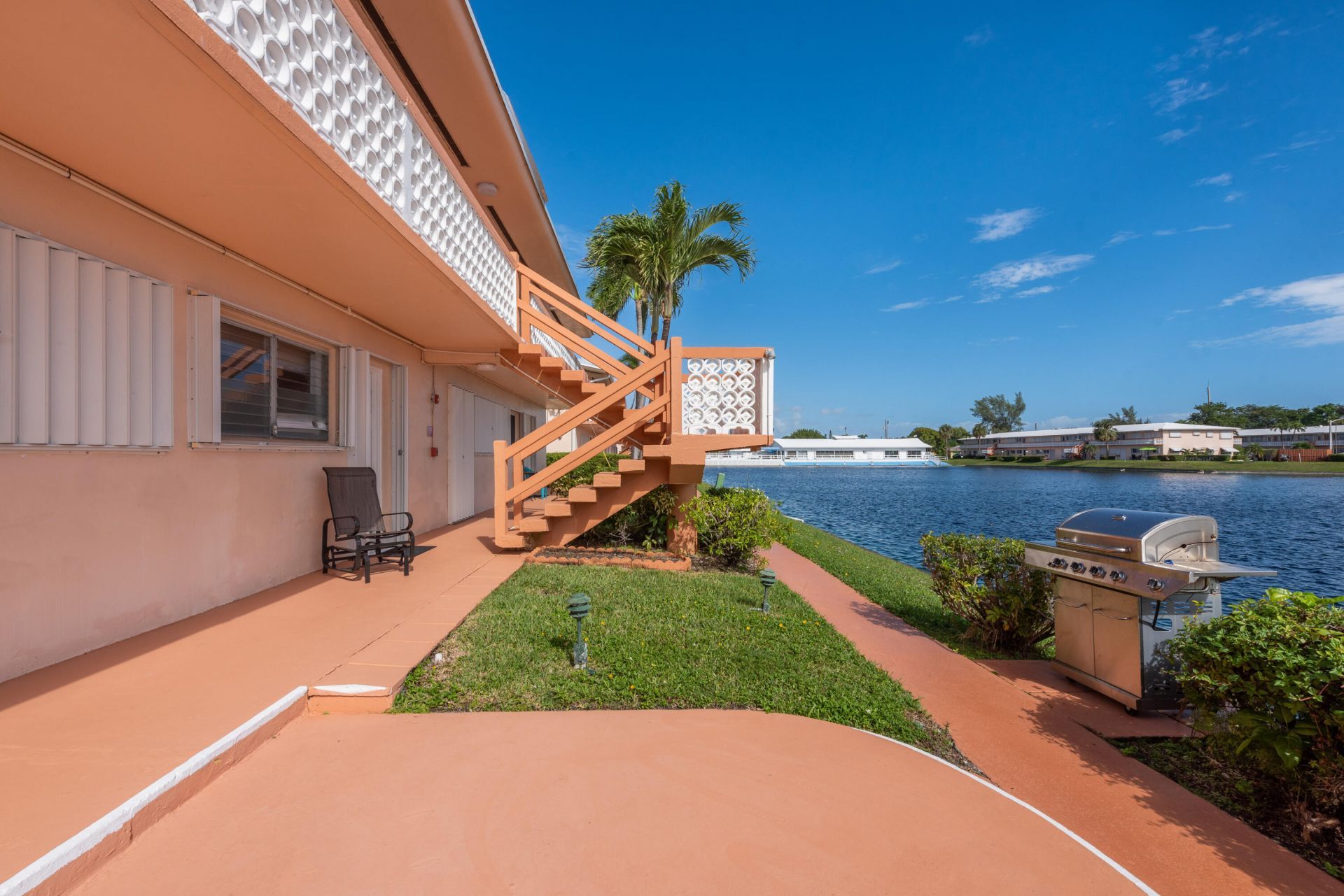 925 SW 11th Avenue, Unit 3j, Hallandale, FL 33009 Photo