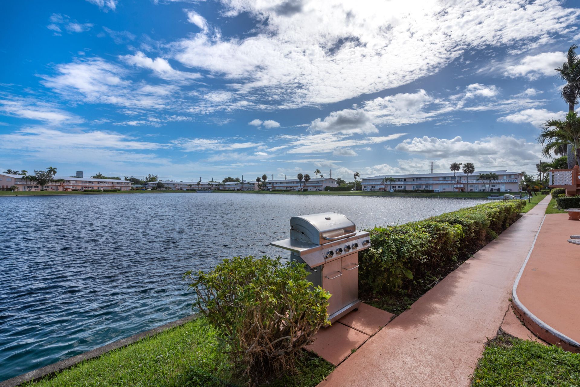 925 SW 11th Avenue, Unit 3j, Hallandale, FL 33009 Photo