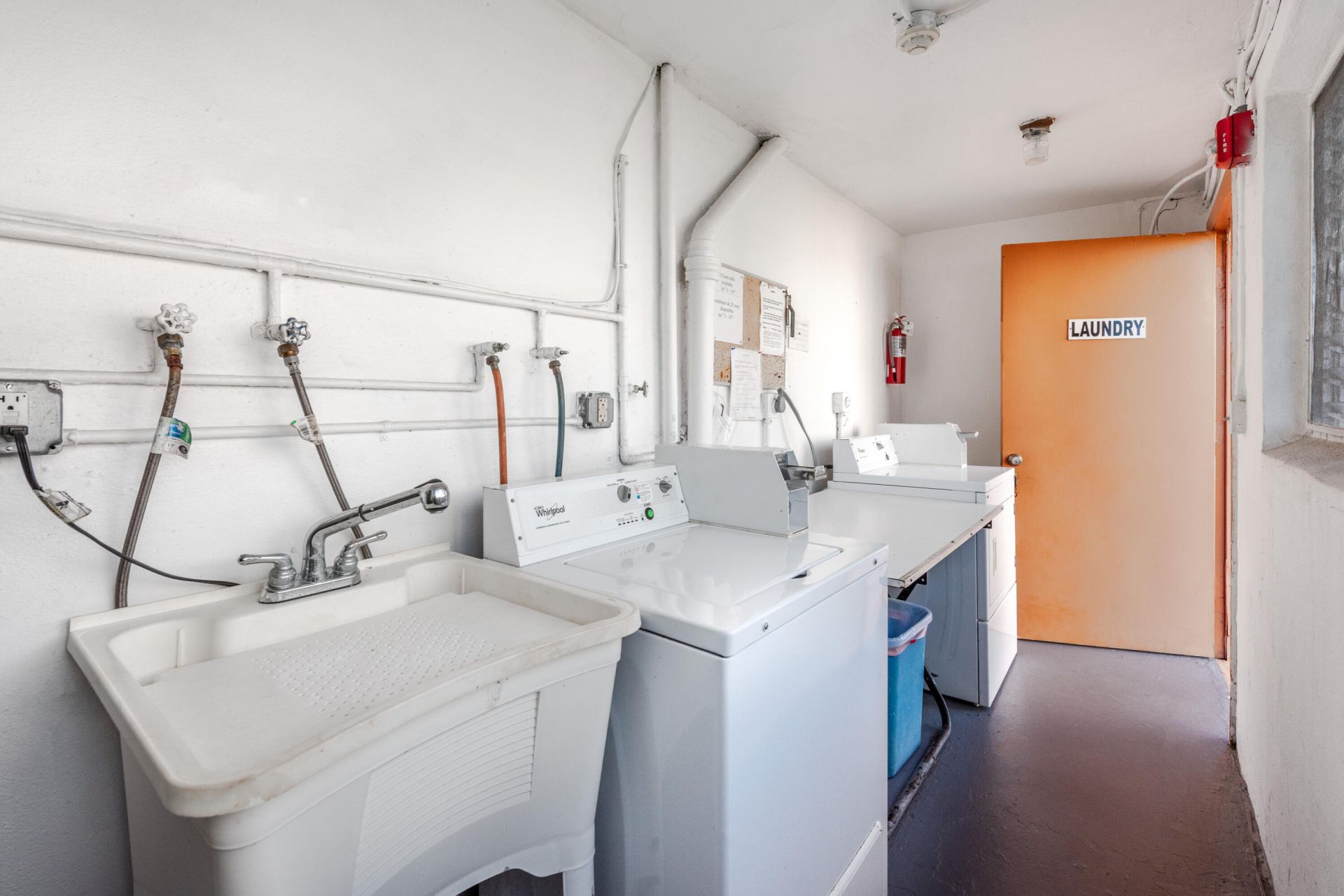 925 SW 11th Avenue, Unit 3j, Hallandale, FL 33009 Photo