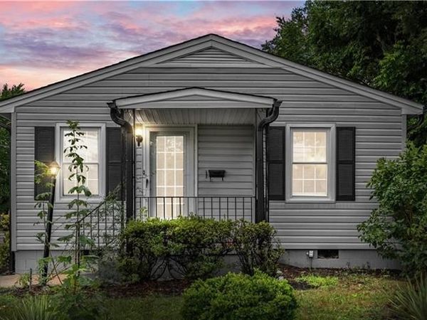 415 Davidson Street , Thomasville, NC 27360