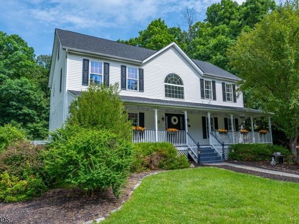 15 Tanglewood Drive, Andover, NJ 07848